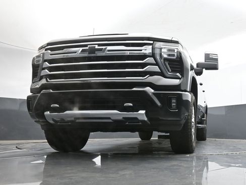 Used 2024 Chevrolet Silverado 2500 High Country w/ High Country Premium Package image 35