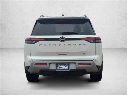Used 2022 Nissan Pathfinder SL w/ SL Premium Package FWD image 6