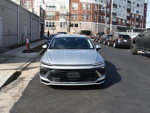 Used 2025 Hyundai Sonata SEL image 3