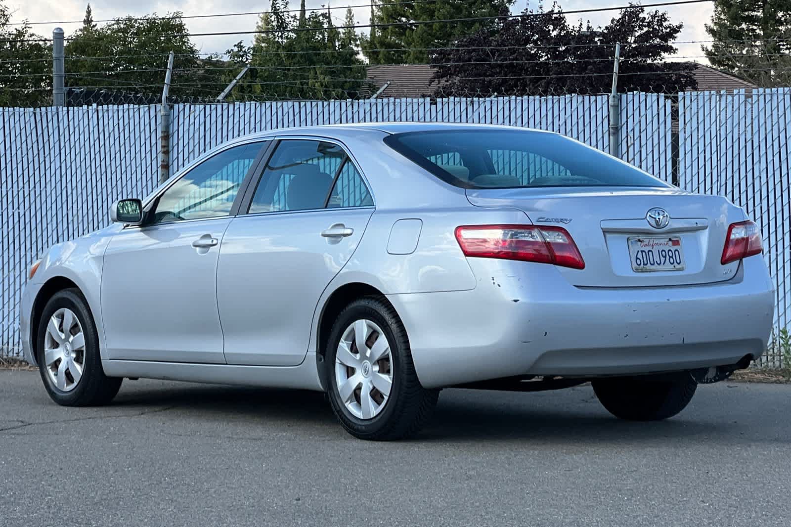 Used 2009 Toyota Camry LE FWD image 5