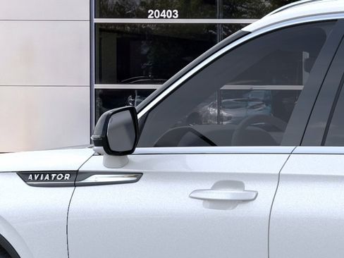 New 2026 Lincoln Aviator Reserve w/ Luxury Package RWD image 20