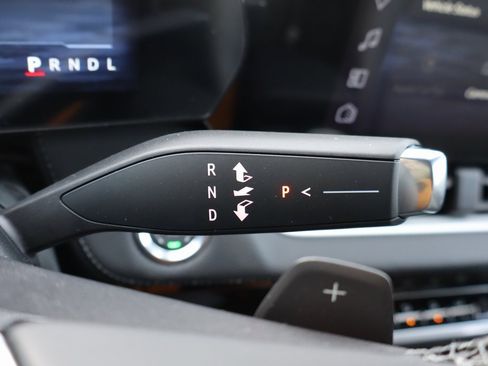 New 2026 Chevrolet Equinox LT w/ Convenience Package II image 7