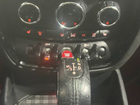 Used 2017 MINI Cooper Clubman S image 18
