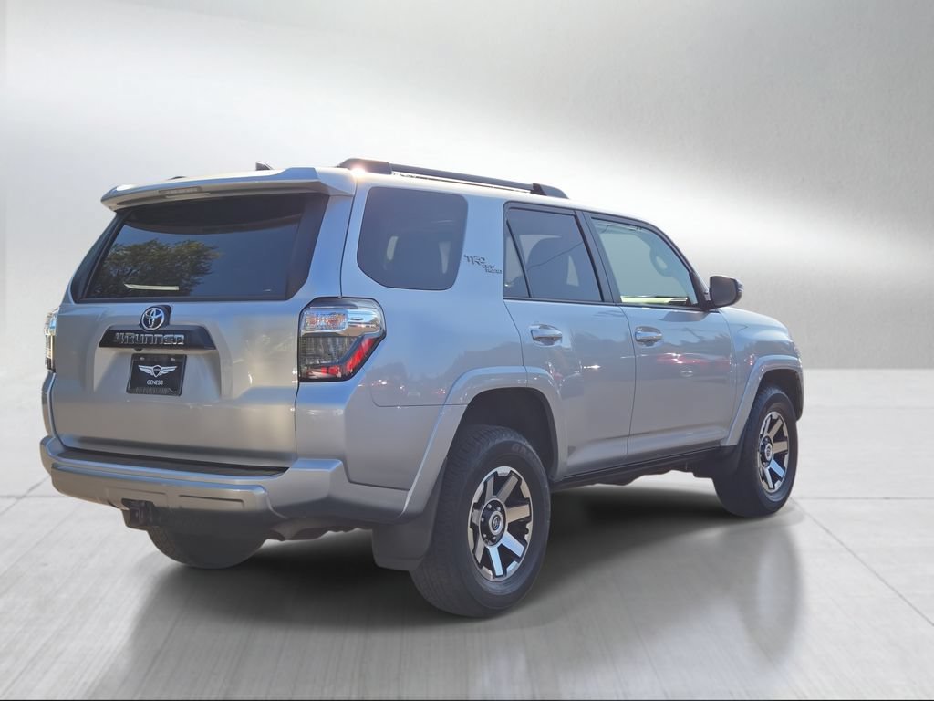 Used 2023 Toyota 4Runner TRD Off-Road Premium w/ Moonroof Package AWD/4WD image 5