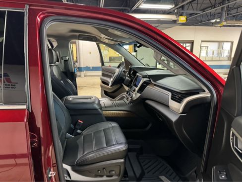 Used 2019 GMC Yukon Denali image 12