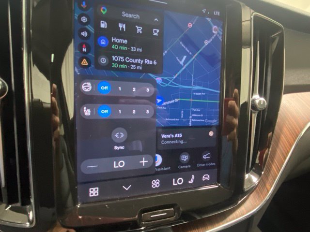 Certified 2023 Volvo XC60 B5 Plus AWD/4WD image 22