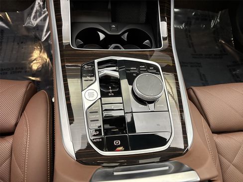 New 2026 BMW X5 xDrive40i w/ M Sport Package image 23