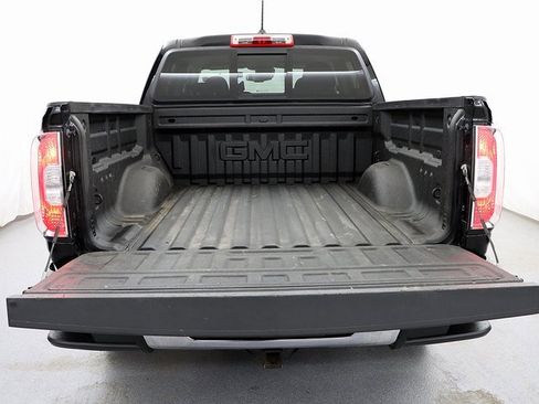 Used 2016 GMC Canyon SLT w/ Driver Alert Package image 6