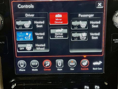 Used 2019 RAM 2500 Laramie AWD/4WD image 26