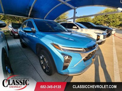 Used 2025 Chevrolet Trax LT w/ Driver Confidence Package