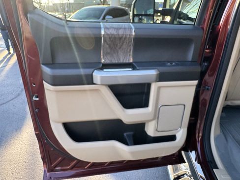 Used 2017 Ford F350 Lariat w/ Tow Technology Bundle image 19