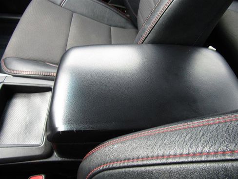 Used 2016 Toyota Camry SE image 20