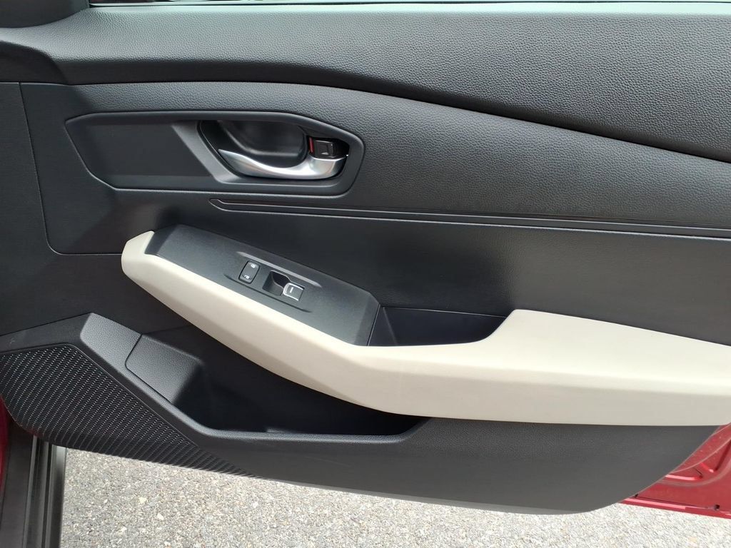 Used 2025 Honda Accord LX image 19