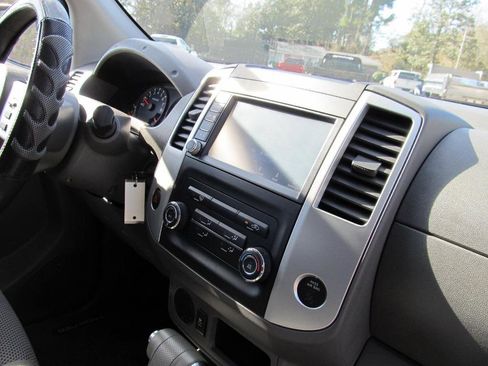 Used 2019 Nissan Frontier SV image 35