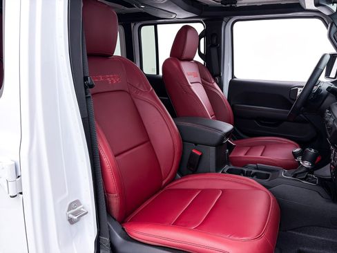 Used 2024 Jeep Wrangler Unlimited Rubicon 392 image 40