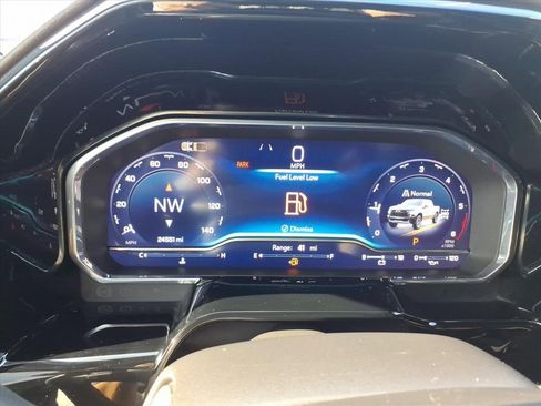 Used 2024 Chevrolet Silverado 1500 ZR2 image 24