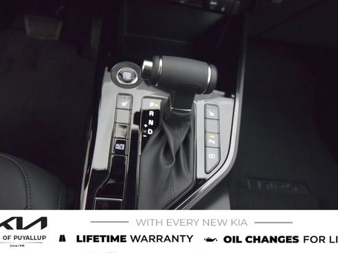New 2025 Kia Niro EX image 24