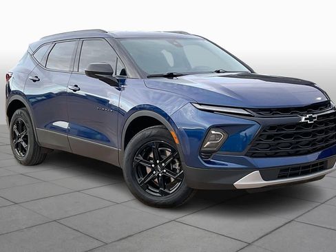 Used 2023 Chevrolet Blazer LT w/ Midnight/Sport Edition image 4