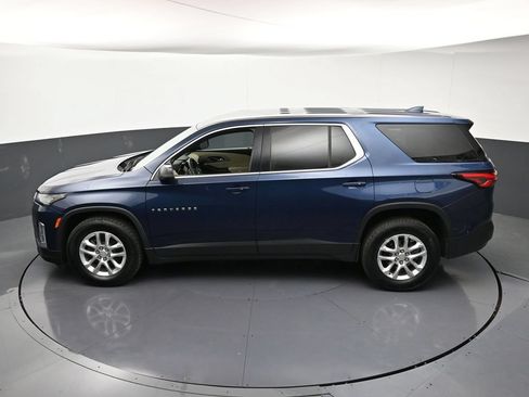 Used 2023 Chevrolet Traverse LS AWD/4WD image 17