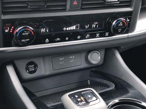 New 2026 Nissan Rogue SV image 30