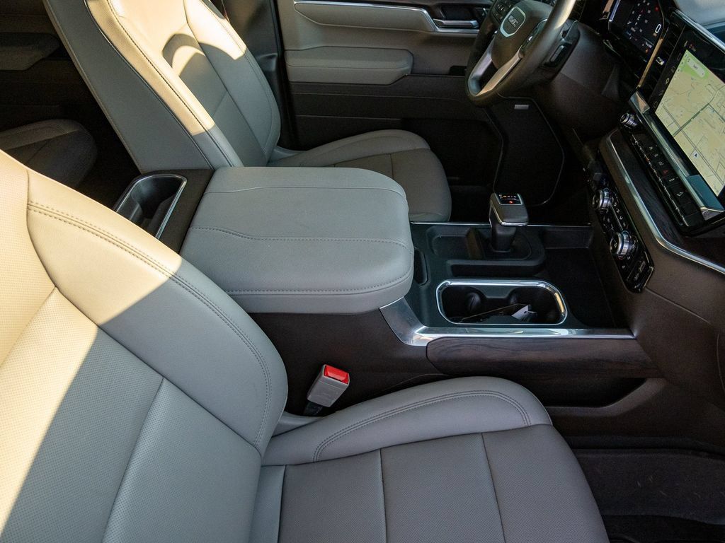 Used 2025 GMC Sierra 1500 SLT w/ SLT Premium Package AWD/4WD image 19