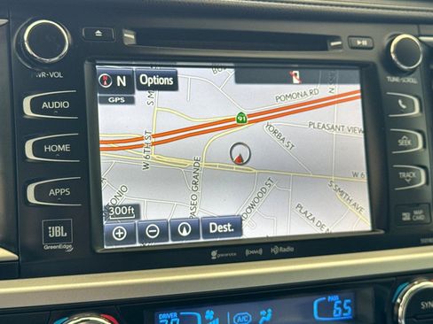 Used 2018 Toyota Highlander Limited FWD image 20