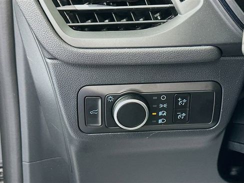 Used 2026 Ford Escape ST-Line w/ Cold Weather Package image 10