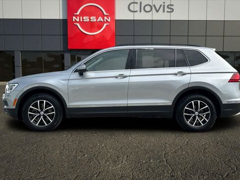 Used 2021 Volkswagen Tiguan SE w/ Panoramic Sunroof Package AWD/4WD image 6