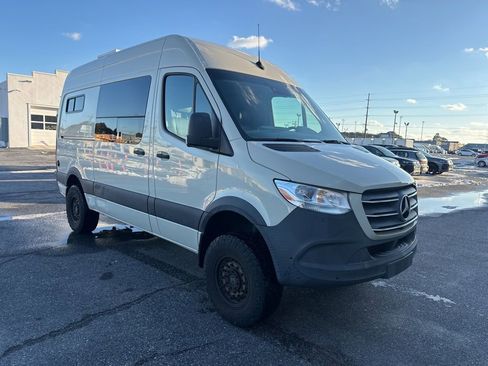 Used 2019 Mercedes-Benz Sprinter 4x4 144 image 7
