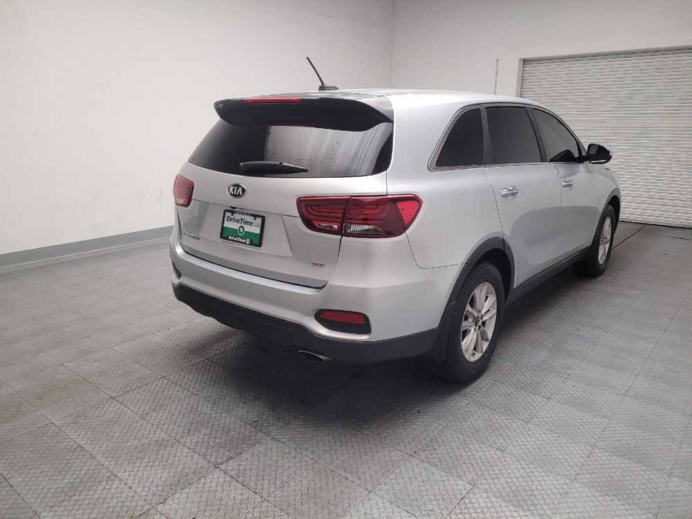 Used 2019 Kia Sorento FWD image 9