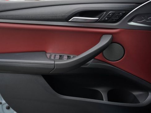 Used 2023 BMW X4 xDrive30i w/ M Sport Package image 31