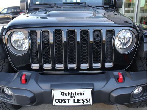 Certified 2022 Jeep Gladiator Rubicon w/ Cold Weather Group image 2