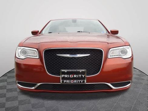 Used 2021 Chrysler 300 Touring RWD image 5