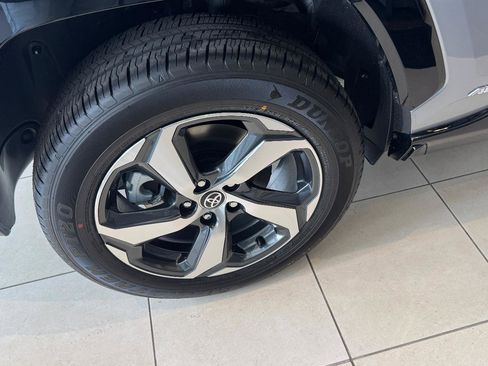 New 2025 Toyota RAV4 SE image 6