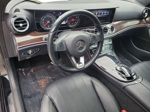 Used 2017 Mercedes-Benz E 300 image 19