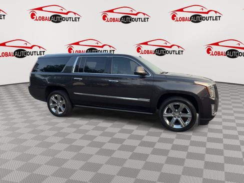 Used 2016 Cadillac Escalade ESV Platinum AWD/4WD image 9