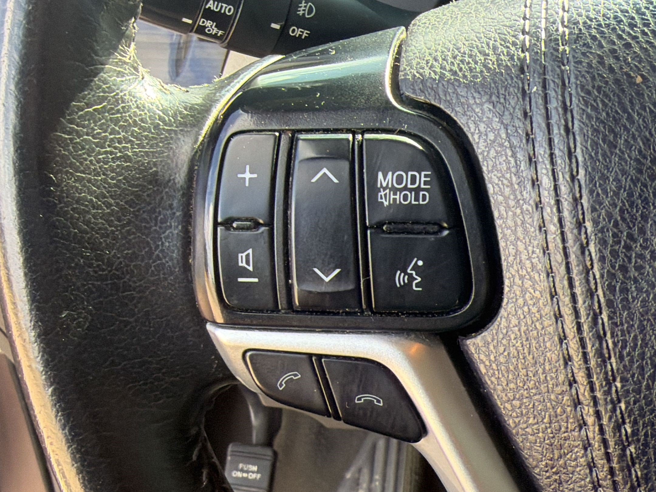 Used 2019 Toyota Sienna XLE Premium FWD image 16