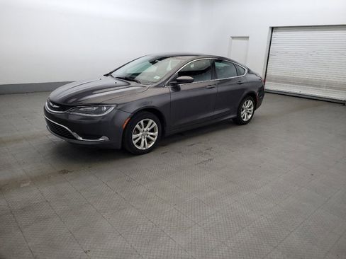 Used 2015 Chrysler 200 Limited FWD image 2