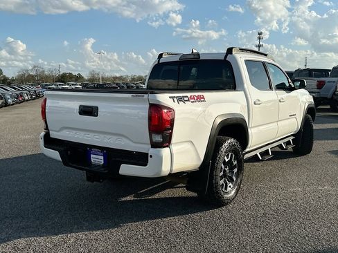 Used 2019 Toyota Tacoma TRD Off-Road w/ TRD Premium Off Road Package image 7