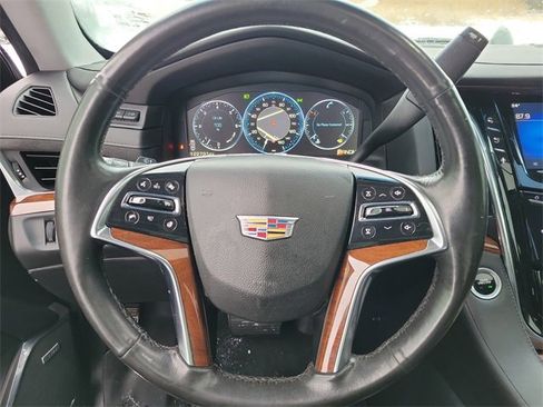 Certified 2015 Cadillac Escalade Luxury image 8