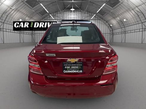 Used 2020 Chevrolet Sonic LT image 4