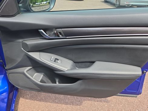 Used 2022 Honda Accord Sport image 17