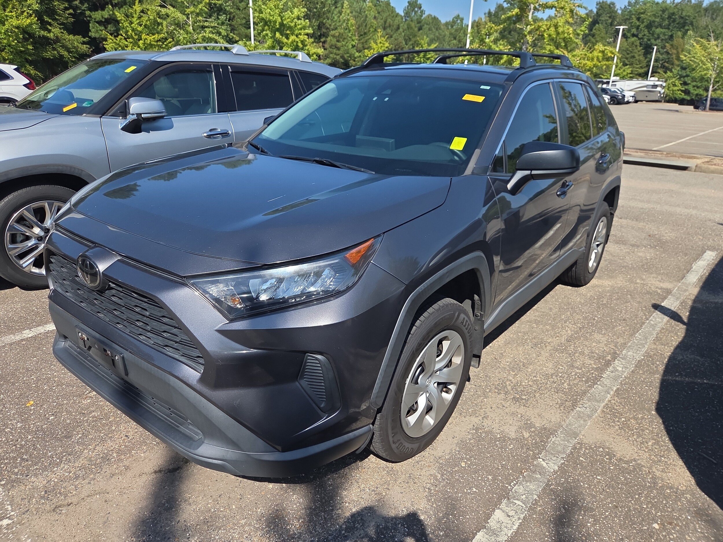 Used 2021 Toyota RAV4 LE AWD/4WD image 7