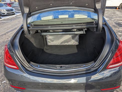 Used 2017 Mercedes-Benz S 550 4MATIC Sedan image 47