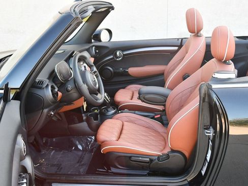 Used 2024 MINI Cooper S w/ Signature Upholstery Package FWD image 55