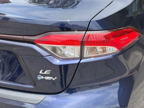 Used 2025 Toyota Corolla LE FWD image 24