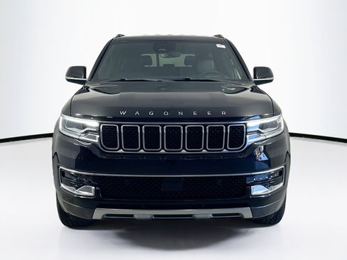 Used 2022 Jeep Wagoneer Series III RWD image 2