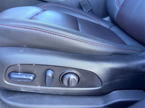 Used 2024 Chevrolet Blazer RS w/ Enhanced Convenience Package image 12