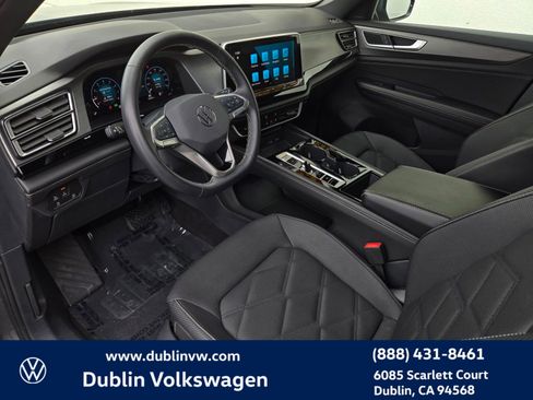 Used 2024 Volkswagen Atlas Cross Sport SE image 9