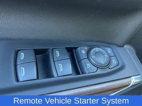 Used 2020 Chevrolet Silverado 1500 High Country image 16